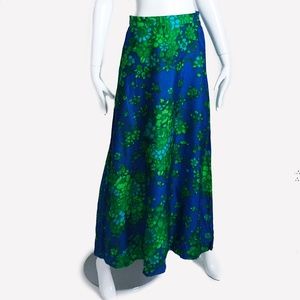 Vintage Maxi Skirt Silk Bold Floral Print by Onondaga Silk Inc Sz 8 Retro 1970s